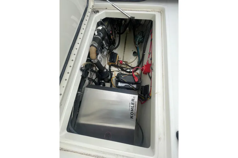 Slide: The Image of Engine compartment of 2006 Hydra-Sports Vector 2900 VX with Kohler generator. - 43