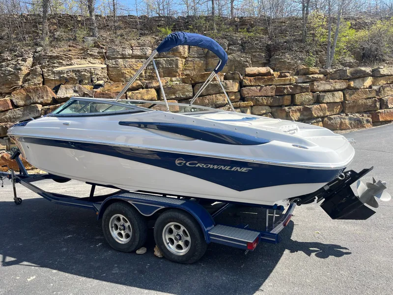 Slide: The Image of Crownline Boats 23 SS 2008 - 69