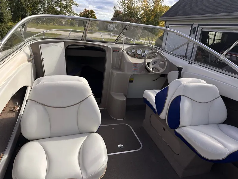 Slide: The Image of Bayliner 2152 2003 - 3