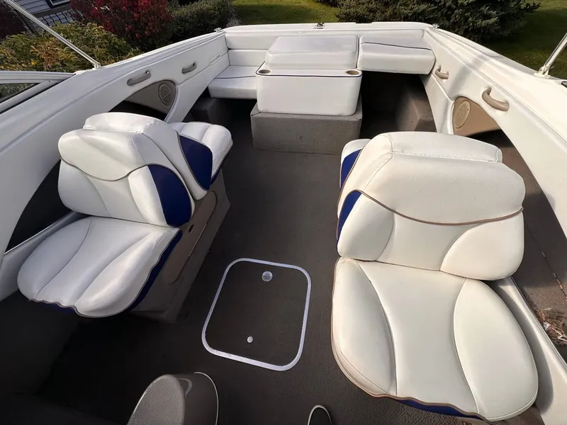 Slide: The Image of Bayliner 2152 2003 - 4