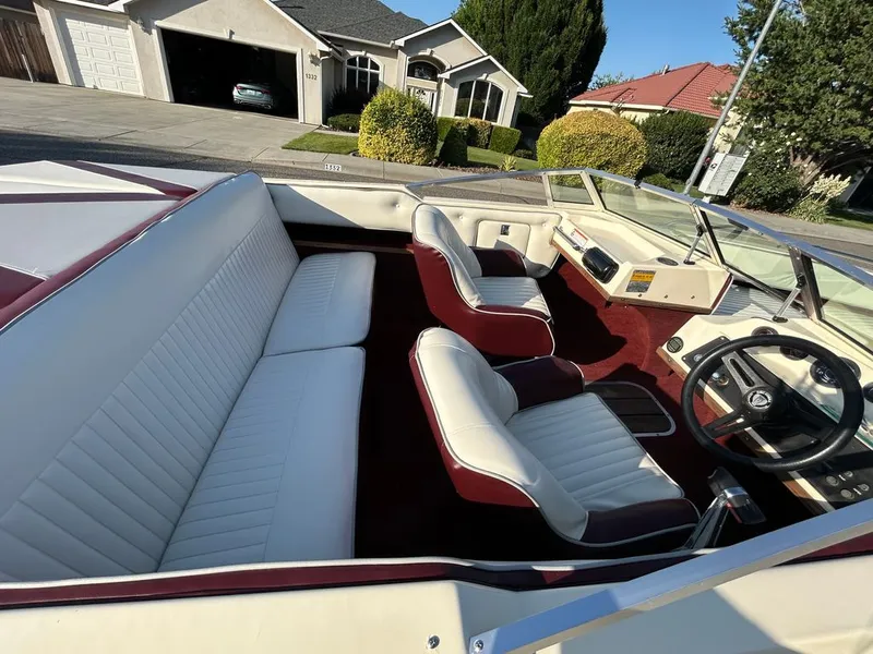 Slide: The Image of Seaswirl 170 Spyder 1990 - 2