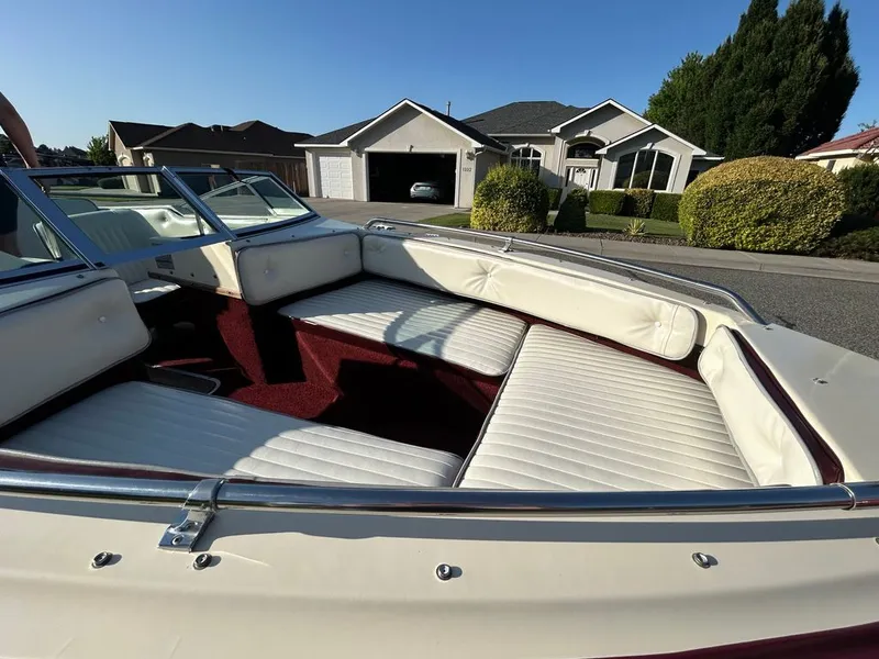 Slide: The Image of Seaswirl 170 Spyder 1990 - 3
