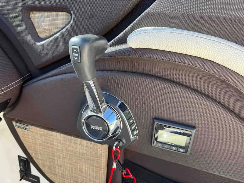 Slide: The Image of Close-up of a Cobalt R5 boat throttle, model year 2021. - 14