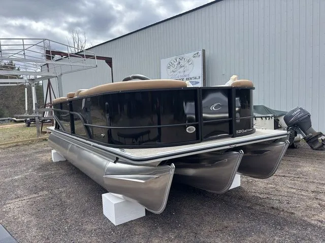 The Image of Crest SE Cruise 220 2026 - 1