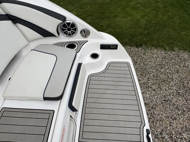 Slide: The Image of Yamaha 242 SE Limited 2020 boat rear with speaker and seating cushion. - 15