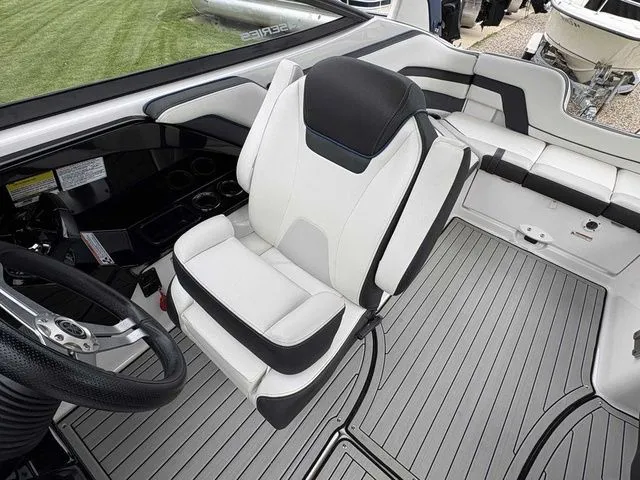 Slide: The Image of Yamaha 242 SE Limited 2020 - 28