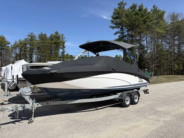Slide: The Image of Yamaha 242 SE Limited 2020 - 32