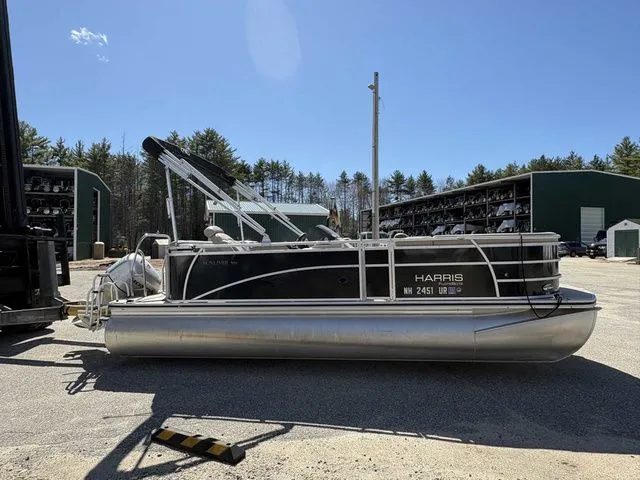 Slide: The Image of Harris Sunliner 200 2013 - 3
