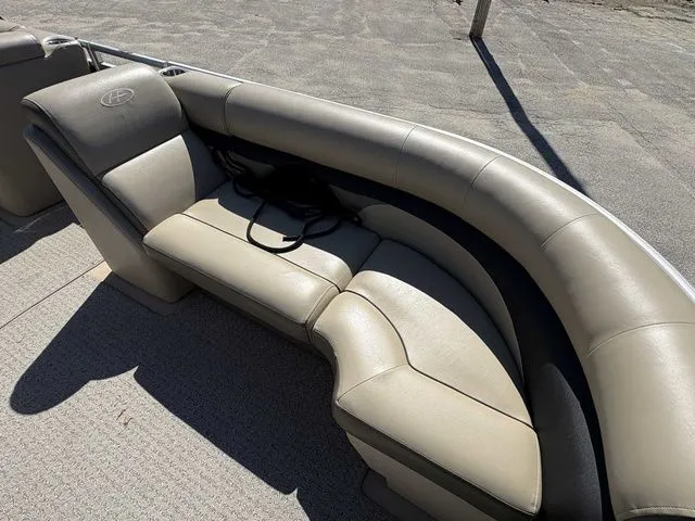 Slide: The Image of Harris Sunliner 200 2013 - 6