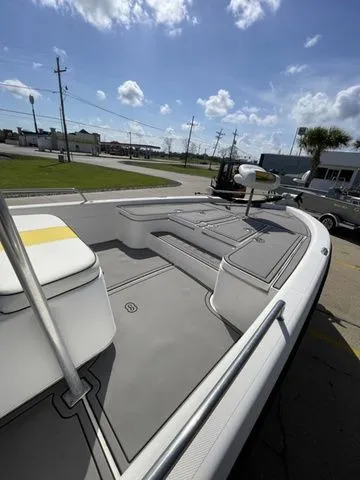 Slide: The Image of ProGator 2410 Gator Bay 2007 - 6