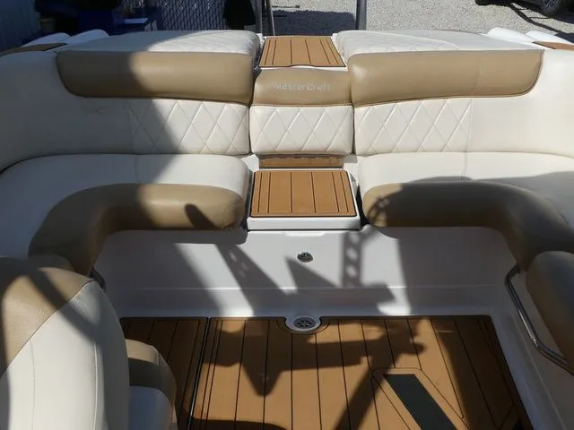 Slide: The Image of MasterCraft X-45 2011 - 26