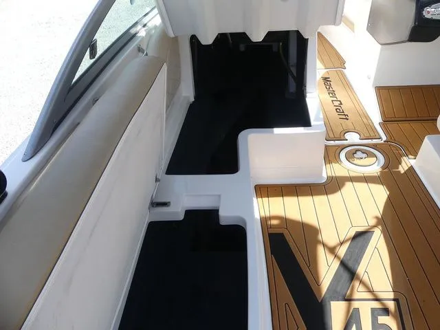 Slide: The Image of MasterCraft X-45 2011 - 38