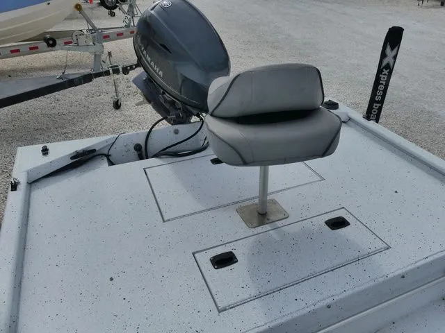 Slide: The Image of 2021 Xpress Boats XP18CC with Yamaha motor and deck seat. - 7