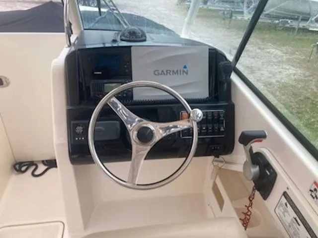 Slide: The Image of Pursuit 265 Dual Console 2011 - 7