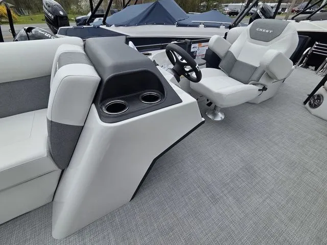 Slide: The Image of Crest Conquest SE 220 Cruise Tri-Toon W/150Hp And Traile 2026 - 7