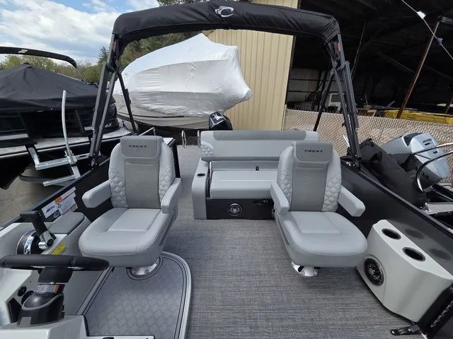 Slide: The Image of Crest Conquest 230 SLSC Tri-Toon W/200Hp And Trailer 2026 - 13