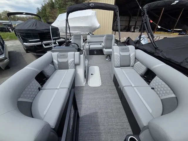 Slide: The Image of Crest Conquest 230 SLSC Tri-Toon W/200Hp And Trailer 2026 - 7