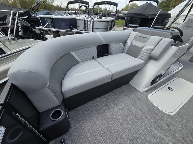 Slide: The Image of Crest Conquest 230 SLSC Tri-Toon W/200Hp And Trailer 2026 - 8
