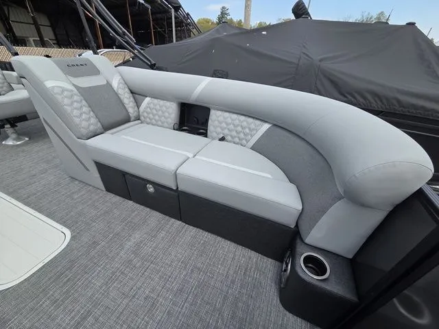 Slide: The Image of Crest Conquest 230 SLSC Tri-Toon W/200Hp And Trailer 2026 - 9