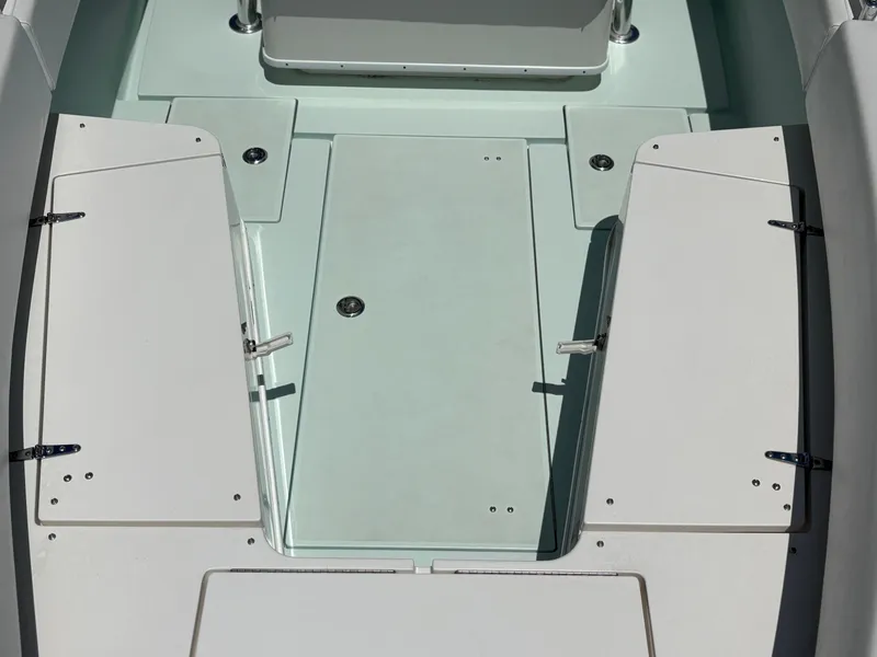 Slide: The Image of Contender 28 T 2013 - 6