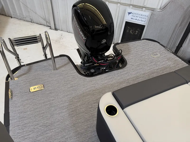 Slide: The Image of Sylvan R-22 CLZ DH 2026 with Mercury engine and gray deck. - 15