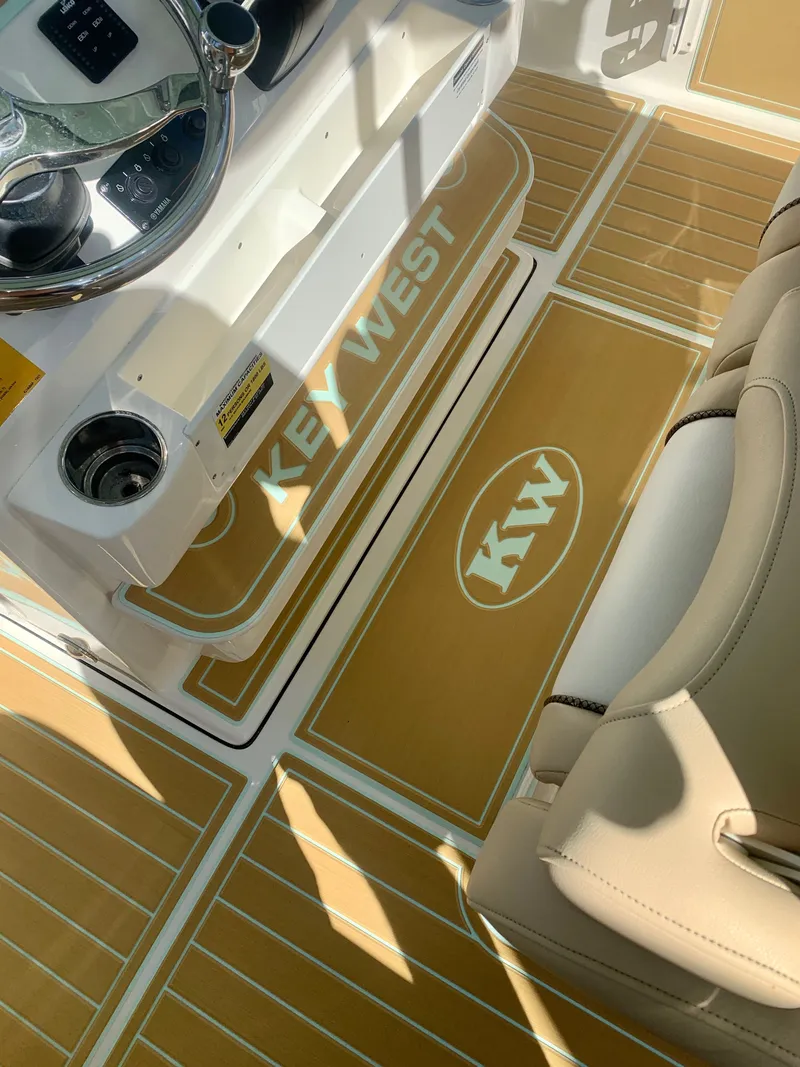 Slide: The Image of Key West 263 FS 2019 - 14
