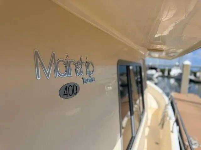Slide: The Image of Mainship 400 Trawler 2004 - 16