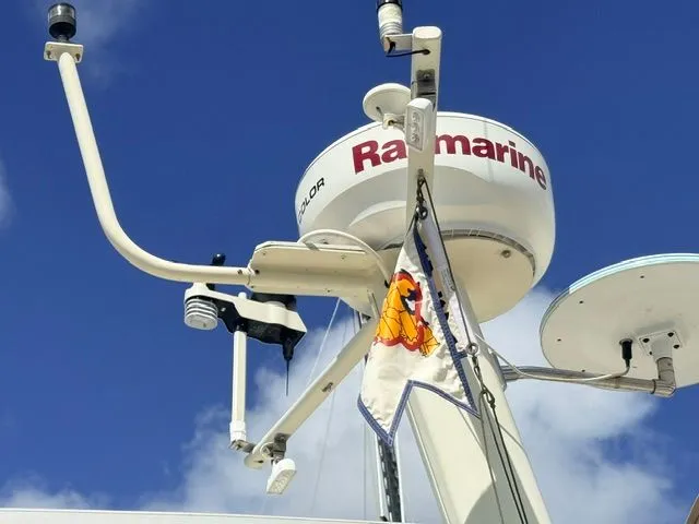 Slide: The Image of Mainship 400 Trawler 2004 - 17