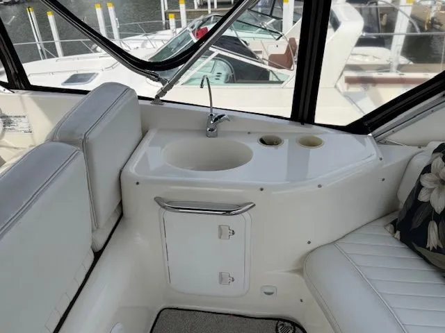 Slide: The Image of Meridian 411 Sedan 2003 - 10