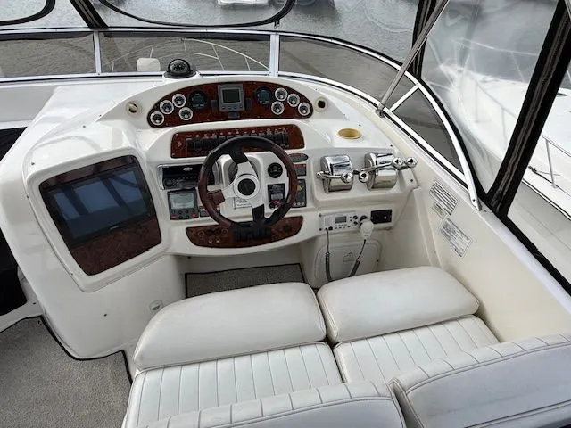 Slide: The Image of Meridian 411 Sedan 2003 - 6