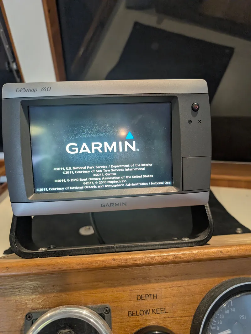 Slide: The Image of Garmin GPSmap 740 on 2001 Mainship 390 Trawler. - 35