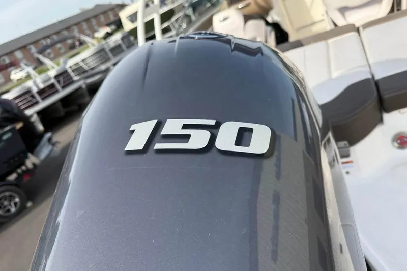 Slide: The Image of Outboard motor of 2020 Chaparral 21 SSi OB with "150" horsepower label. - 18