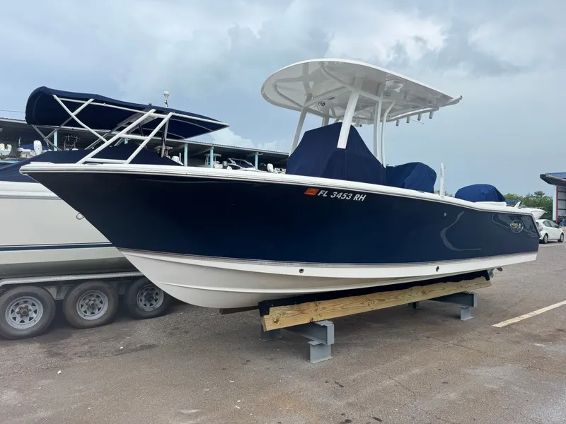 Slide: The Image of Sea Hunt Ultra 235SE 2017 - 0