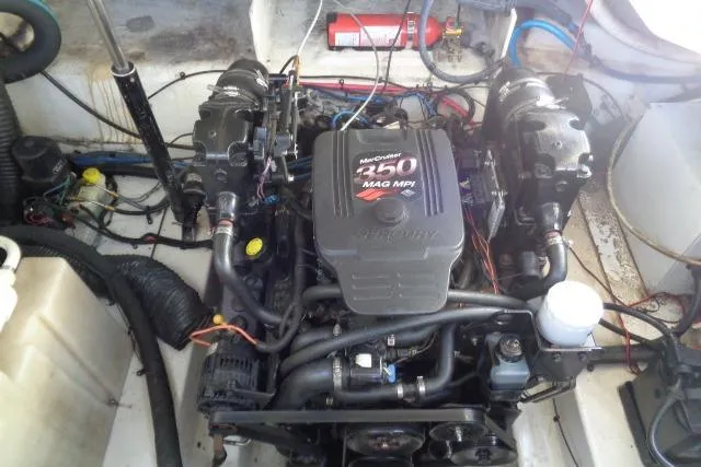 Slide: The Image of Engine compartment of a 2005 Sea Ray Sundancer 260 with MerCruiser 350 MAG MPI engine. - 26