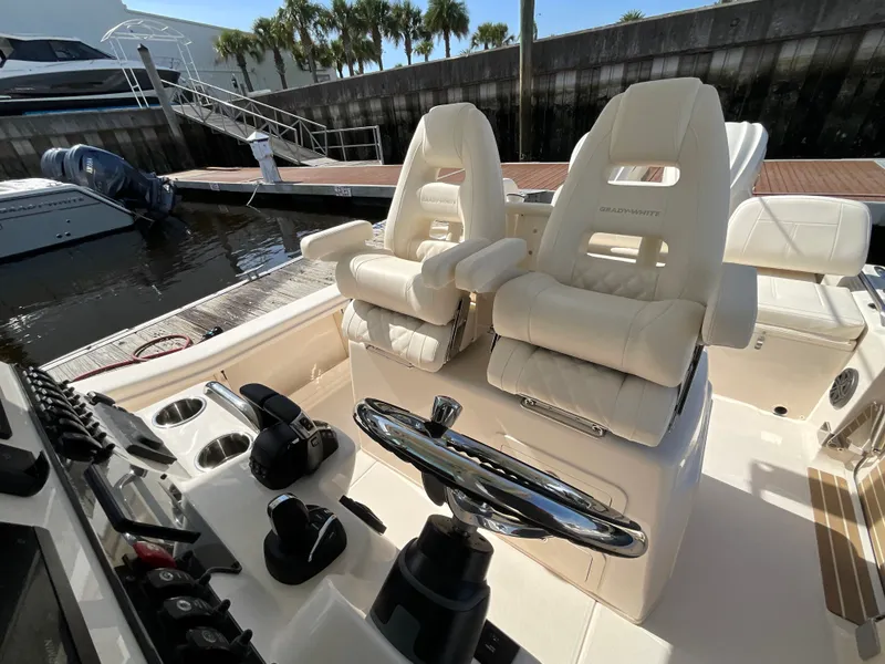 Slide: The Image of Grady-White 281 Coastal Explorer 2027 - 15