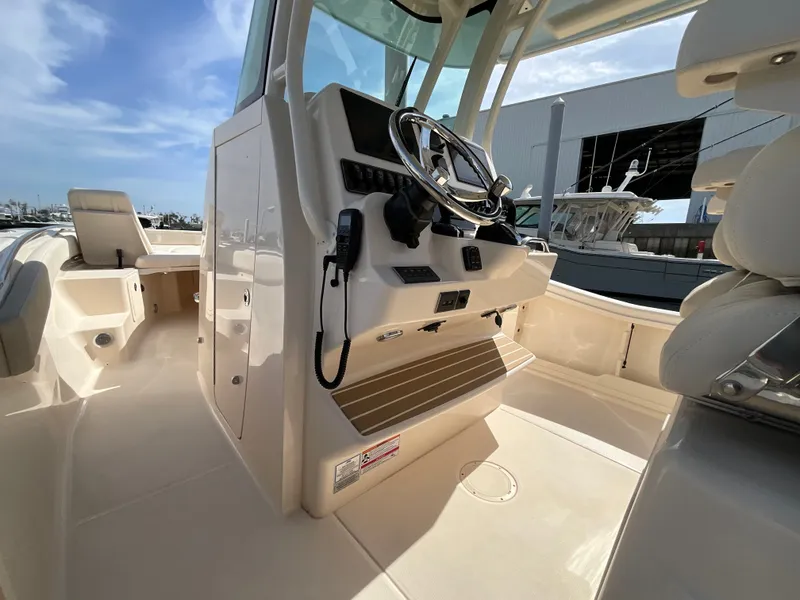 Slide: The Image of Grady-White 281 Coastal Explorer 2027 - 16