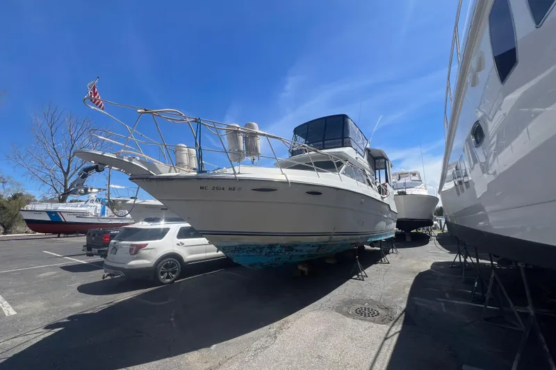 The Image of Sea Ray 410 Aft Cabin 1987 - undefined