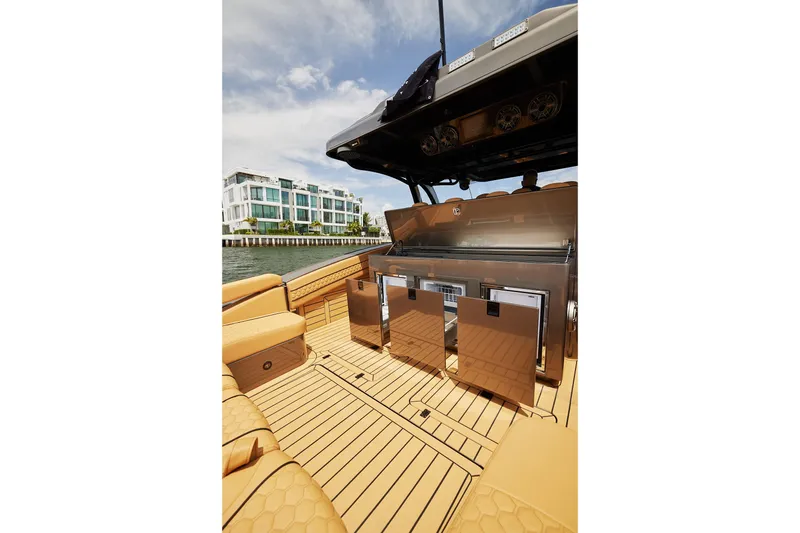 Slide: The Image of Luxurious interior of 2026 Midnight Express 52 Vitesse yacht with modern amenities and sleek design. - 43