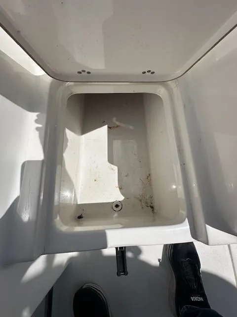 Slide: The Image of Sea Pro 219 CC 2022 - 19