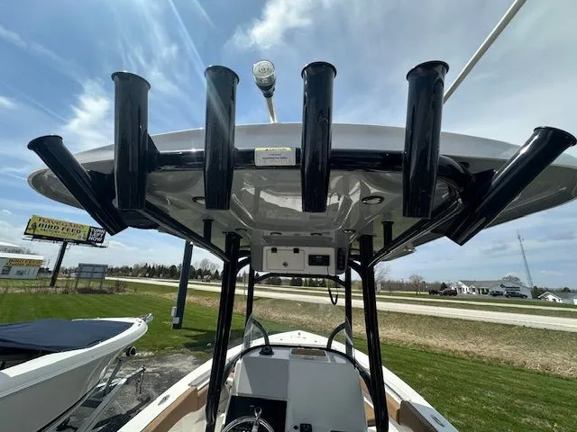Slide: The Image of Sea Pro 219 CC 2022 - 4