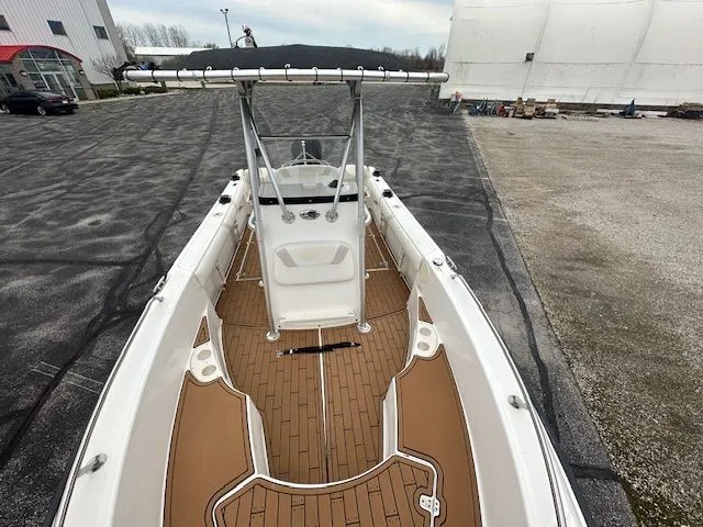 Slide: The Image of Boston Whaler Outrage 2004 - 12