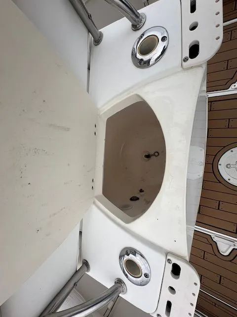 Slide: The Image of Boston Whaler Outrage 2004 - 14
