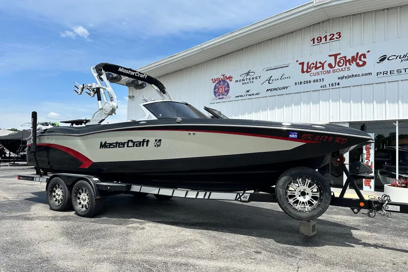 Slide: The Image of MasterCraft X46 2014 - 2