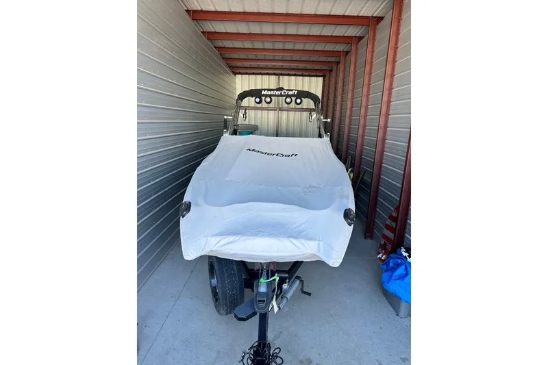 Slide: The Image of MasterCraft X46 2014 - 9