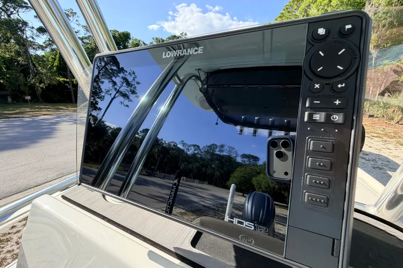 Slide: The Image of Lowrance HDS-12 display on 2024 Key West 210 Bay Reef boat console. - 68