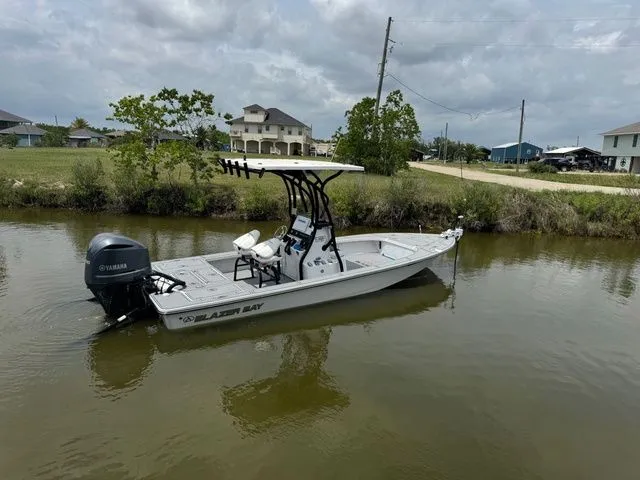 The Image of Blazer Bay 2420 GTS 2021 - 1