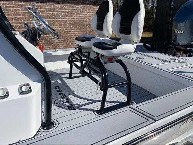 Slide: The Image of Blazer Bay 2420 GTS 2021 - 5