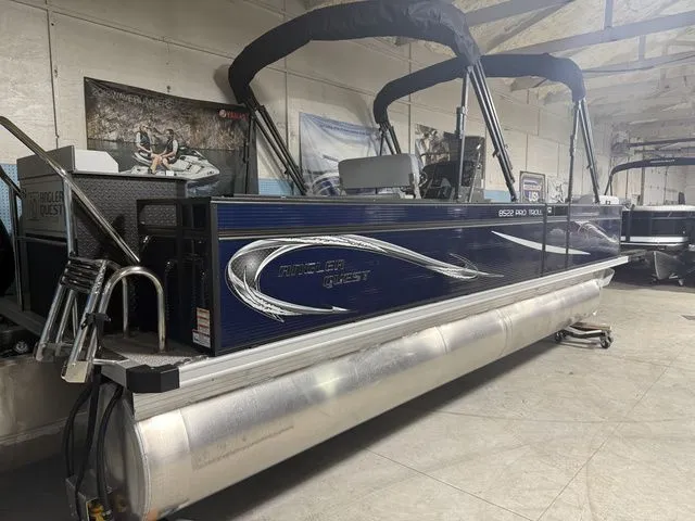 Slide: The Image of Angler Quest 8522 Pro Troll LE 2026 - 3