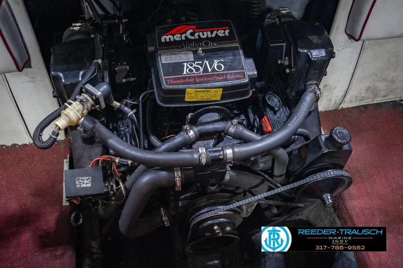 Slide: The Image of 1986 Regal Sebring 195 engine, MerCruiser Alpha One 185 V6, Thunderbolt ignition. - 45