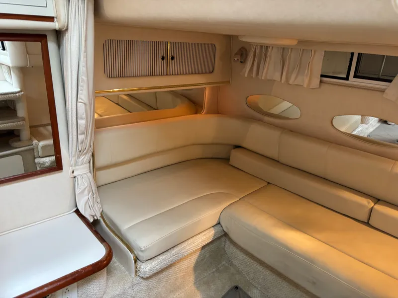 Slide: The Image of Sea Ray Sundancer 310 2001 - 19